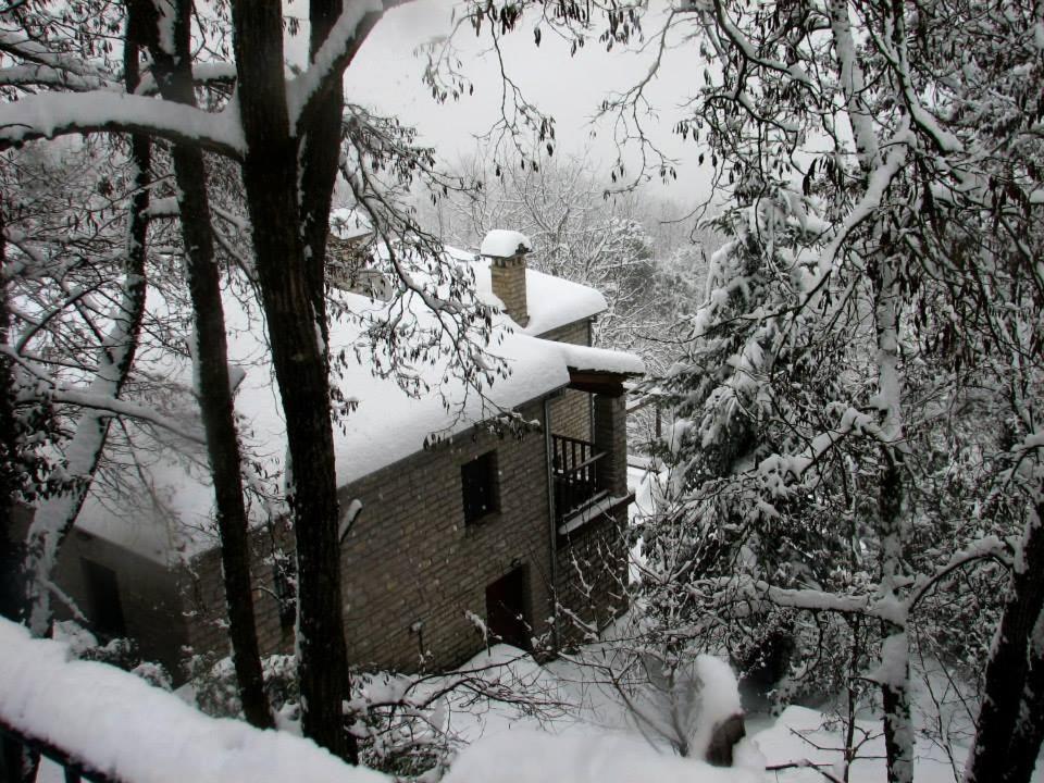 Hotel Mystic Lake Koukkoúlion Zewnętrze zdjęcie